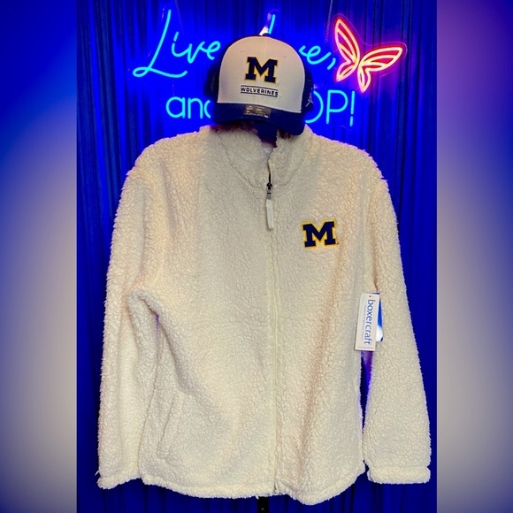 🐺 M: UofM Port Authority® Cozy 1/4-Zip Fleece, Unisex. NWT 🐺 - Picture 1 of 6